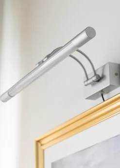KAILA Lumos Tavelbelysning 50 cm - Silver