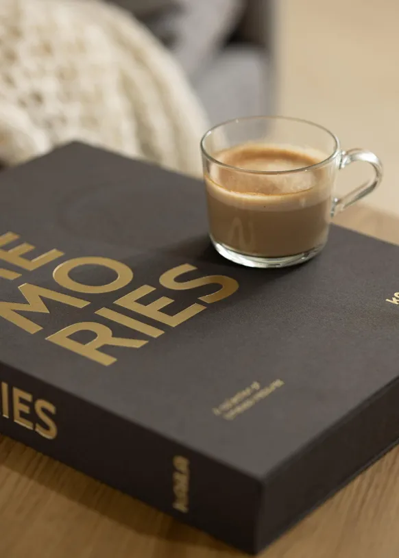 KAILA MEMORIES Black XL - Coffee Table Photo Album - 60 Bilder i 11x15 cm