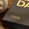 KAILA OH HAPPY DAY Black - Coffee Table Photo Album (60 Svarta Sidor / 30 Blad)