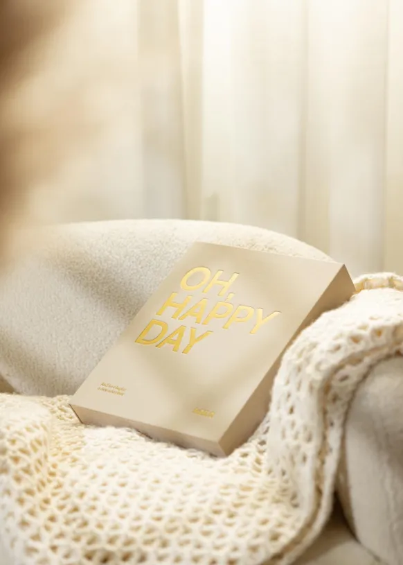 KAILA OH HAPPY DAY Creme - Coffee Table Photo Album (60 Svarta Sidor)