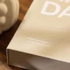 KAILA OH HAPPY DAY Grey - Coffee Table Photo Album (60 Svarta Sidor)