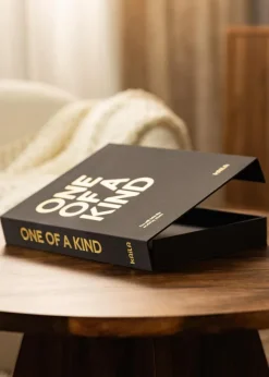 KAILA ONE OF A KIND Black - Coffee Table Photo Album (60 Svarta Sidor / 30 Blad)