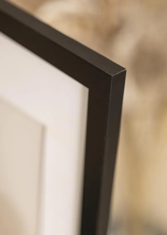 Ram Black Wood 18x35 cm