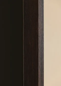 Ram Globe Espresso 70x100 cm - Passepartout Svart 62x93 cm
