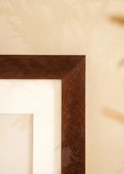 Ram Juno Teak 70x100 cm - Passepartout Vit 61x91,5 cm