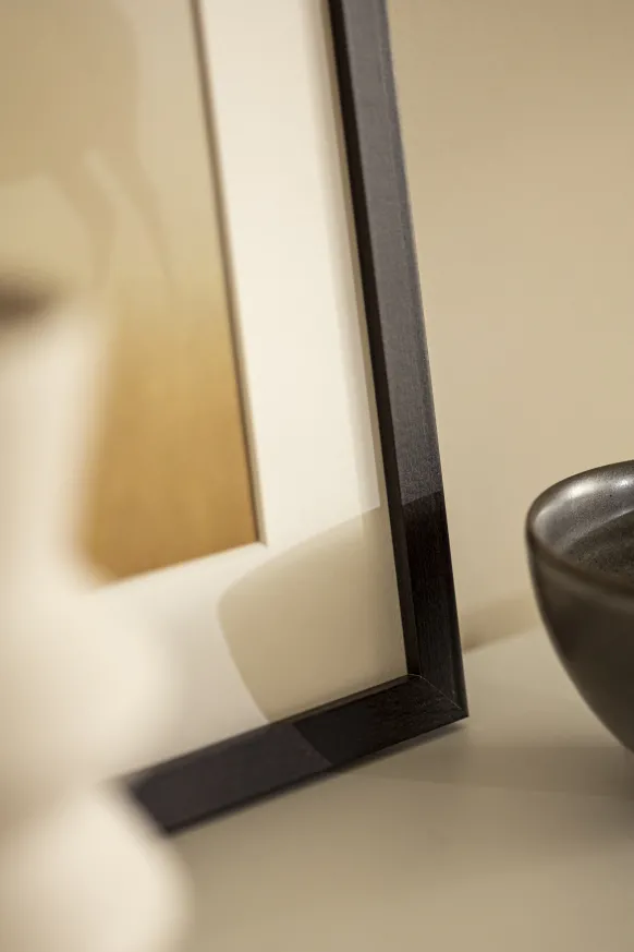 Ram Selection Valnöt 70x100 cm - Passepartout Vit 60x90 cm
