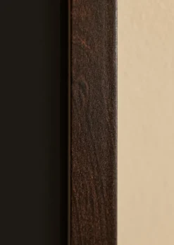 Ram Selection Valnöt 70x100 cm - Passepartout Svart 62x85 cm