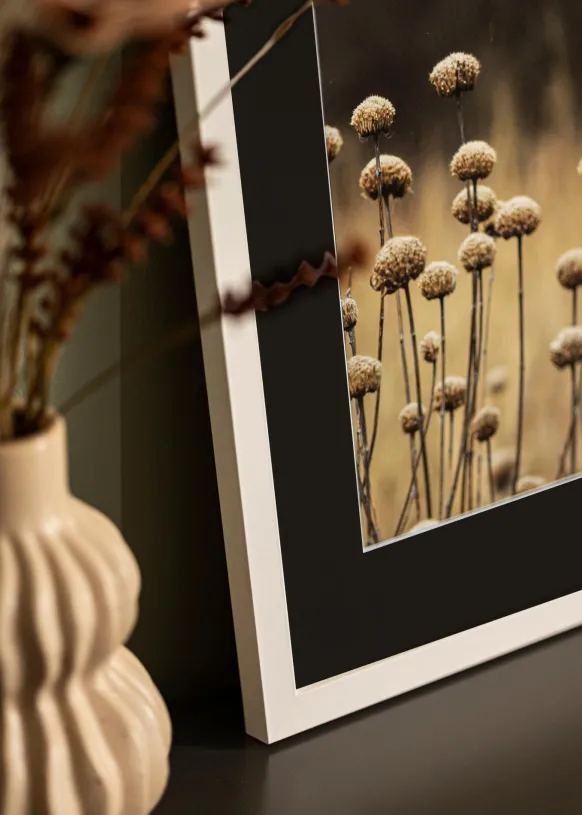 Ram Selection Vit 30x40 cm - Passepartout Svart 18x27 cm